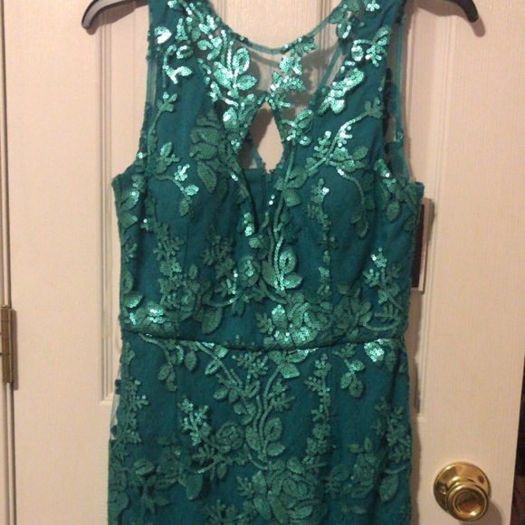 Green cocktail dress - Picture 6 of 6